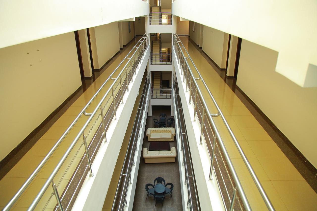 Kuttālam Five Falls Resort מראה חיצוני תמונה